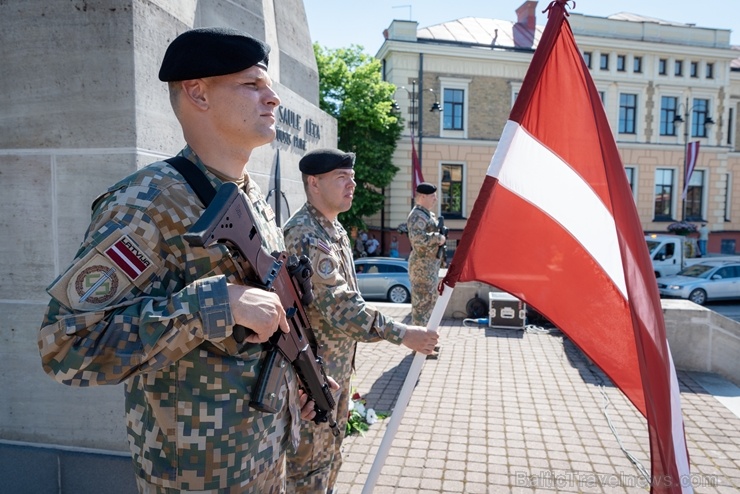 Cēsīs atzīmē Latvijas Uzvaras dienu un Cēsu kauju 101. gadadienu 284627