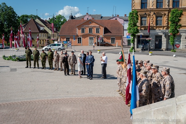 Cēsīs atzīmē Latvijas Uzvaras dienu un Cēsu kauju 101. gadadienu 284635