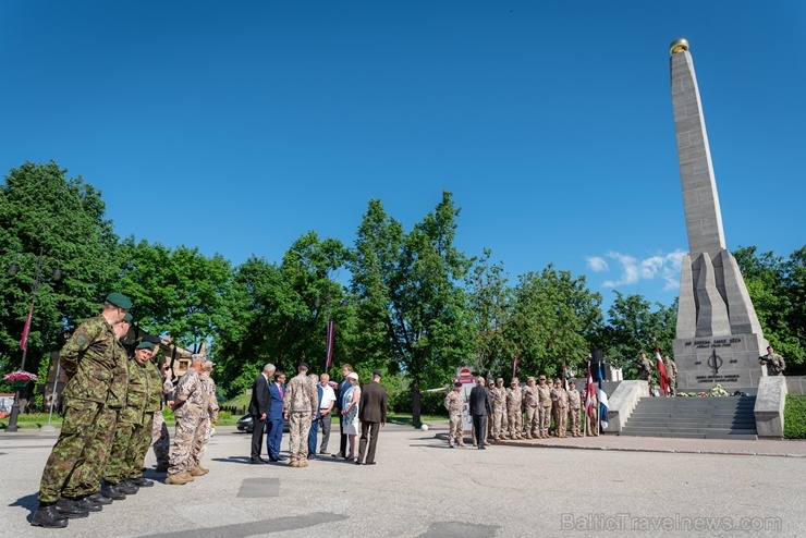 Cēsīs atzīmē Latvijas Uzvaras dienu un Cēsu kauju 101. gadadienu 284636