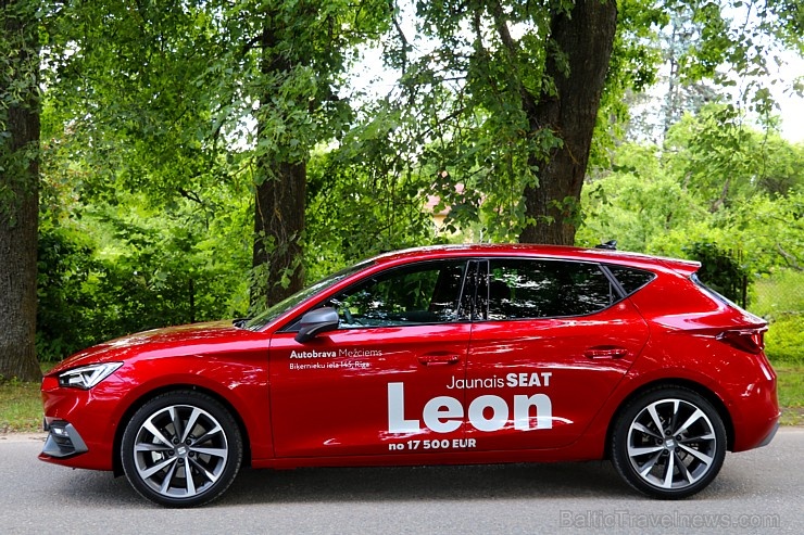 Travelnews.lv apceļo Latviju ar jauno «SEAT Leon FR eTSI» 285465