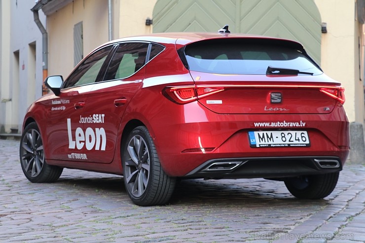 Travelnews.lv apceļo Latviju ar jauno «SEAT Leon FR eTSI» 285480