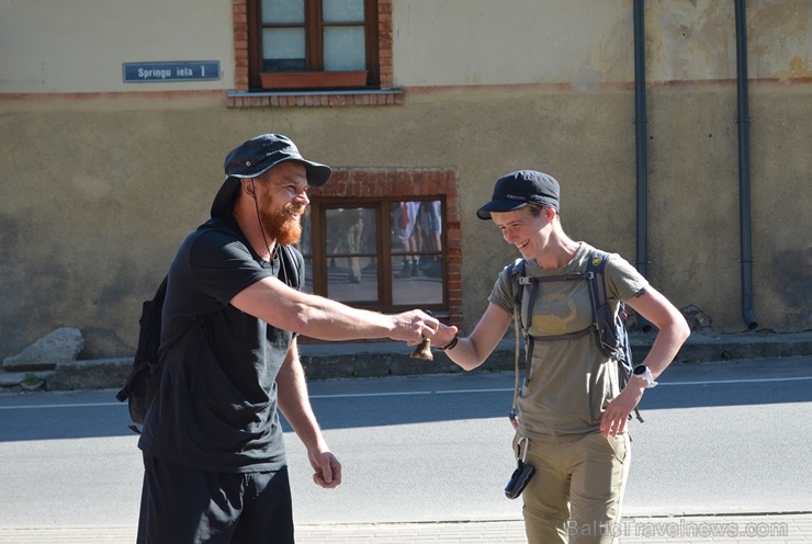 Ceļotāji pārgājienā iepazīst vienu no Latvijas Sv. Jēkaba ceļa skaistākajiem posmiem Vidzemē - no Līgatnes uz Siguldu 285629