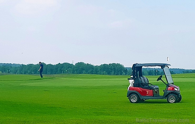 Travelnews.lv atrod burvīgu, noslēpumainu un jaunu viesnīcu starp Rīgu un Jūrmalu - «Jurmala Golf Club & Hotel» 285698