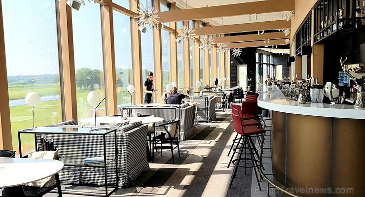 Travelnews.lv atrod burvīgu, noslēpumainu un jaunu viesnīcu starp Rīgu un Jūrmalu - «Jurmala Golf Club & Hotel» 285720