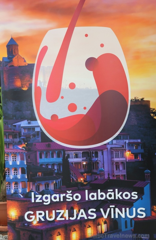 Gruzijas vēstniece Latvijā Tea Maisuradze aicina baudīt savas valsts vīnus 285735