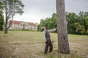 Ceļotāji Latvijas pilīs un muižās apmeklē Vēsturisko parku un dārzu dienas 5
