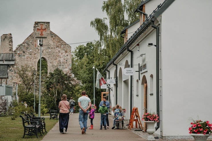 Siguldas  pils kvartāla skanīgi atklāj vasaras koncertsezonu un Dzīvā sudraba muzeju 286006