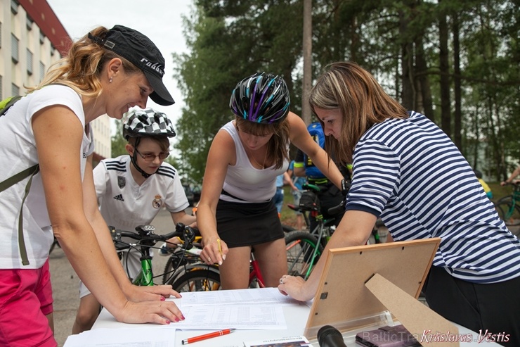 Velobraucējiem Krāslavā atklāts jauns pierobežas velomaršruts «Krāslava – Piedruja» 286809