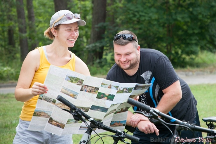 Velobraucējiem Krāslavā atklāts jauns pierobežas velomaršruts «Krāslava – Piedruja» 286810