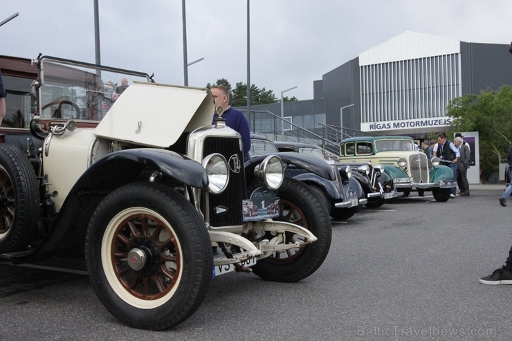 2020. gada 25. jūlijā no Rīgas Motormuzeja uz Cēsīm startēja retro auto parāde 