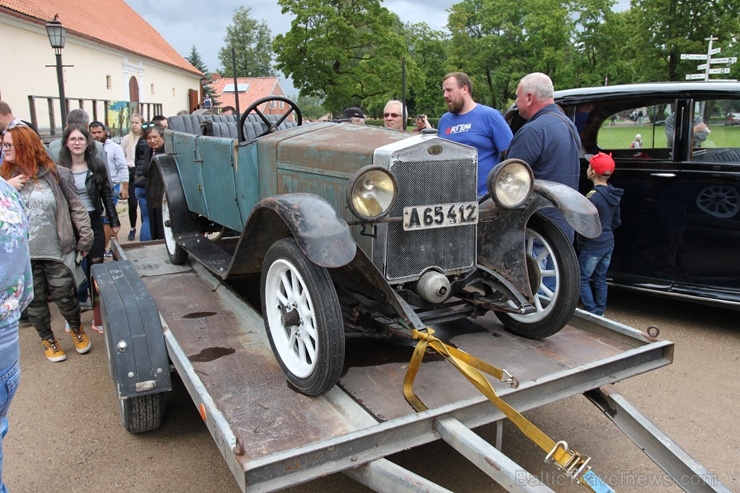 2020. gada 25. jūlijā no Rīgas Motormuzeja uz Cēsīm startēja retro auto parāde 