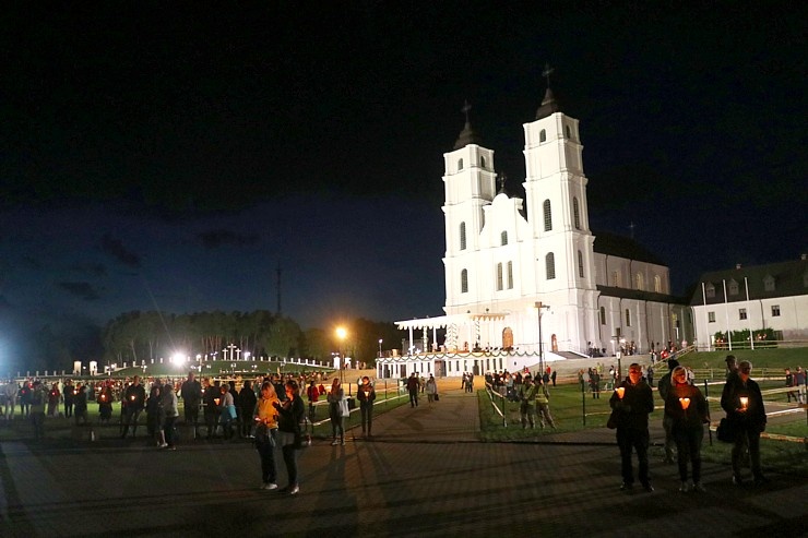 Vissvētākās Jaunavas Marijas debesīs uzņemšanas svētku apmeklējums Aglonā šogad ir ļoti ierobežots 288501