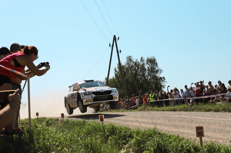 Ilgi gaidītais «Rally Liepāja» pulcē auto fanus no Latvijas un ārzemēm 288727