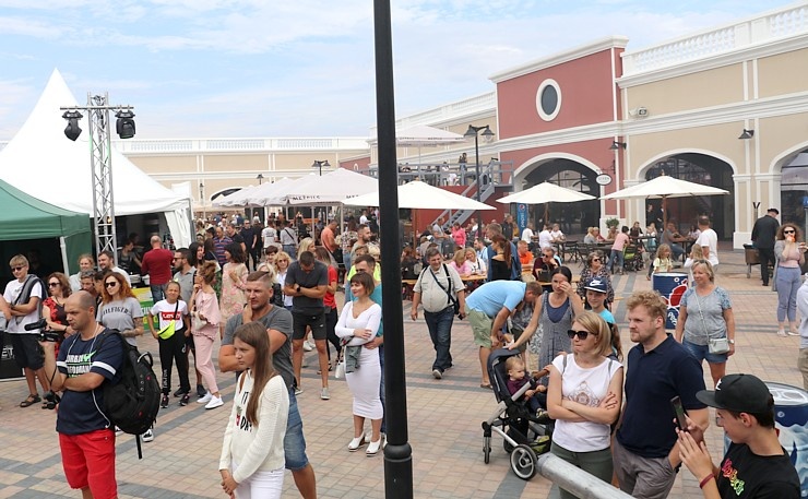 «Burger Battle» pirmo reizi Latvijā, «Via Jurmala Outlet Village», nosaka uzvarētāju - Viktors Ravdive (Resto-Rātors) 289115