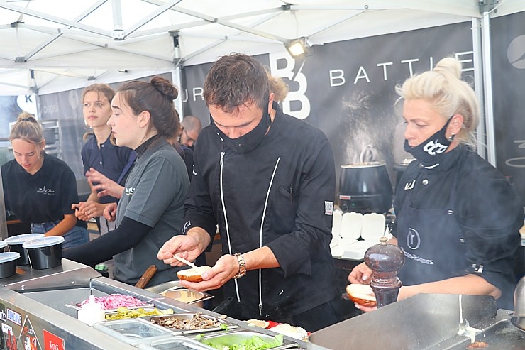 «Burger Battle» pirmo reizi Latvijā, «Via Jurmala Outlet Village», nosaka uzvarētāju - Viktors Ravdive (Resto-Rātors) 289118