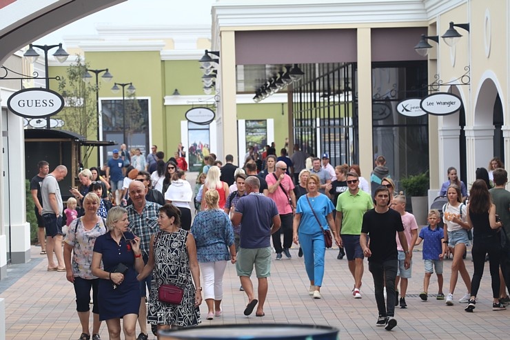 «Burger Battle» pirmo reizi Latvijā, «Via Jurmala Outlet Village», nosaka uzvarētāju - Viktors Ravdive (Resto-Rātors) 289122