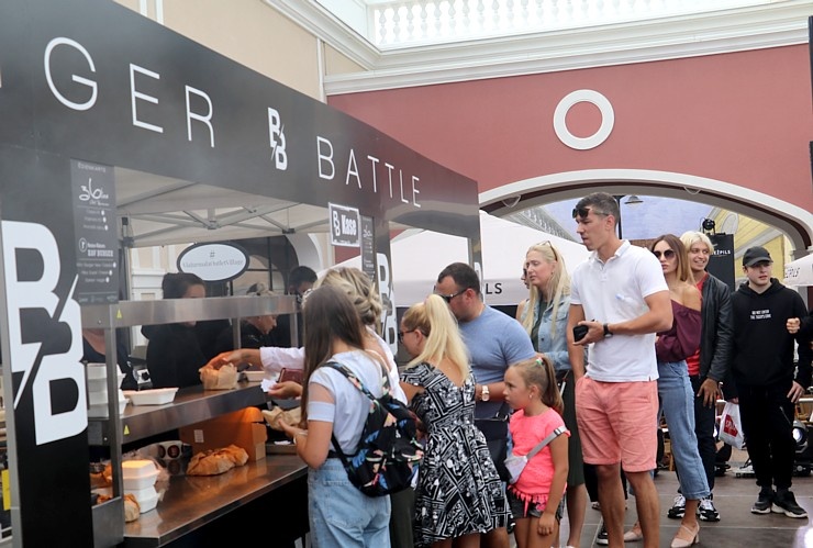 «Burger Battle» pirmo reizi Latvijā, «Via Jurmala Outlet Village», nosaka uzvarētāju - Viktors Ravdive (Resto-Rātors) 289179