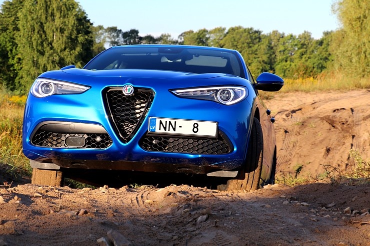 Travelnews.lv apceļo Latviju ar skaisto «Alfa Romeo Stelvio» 289244