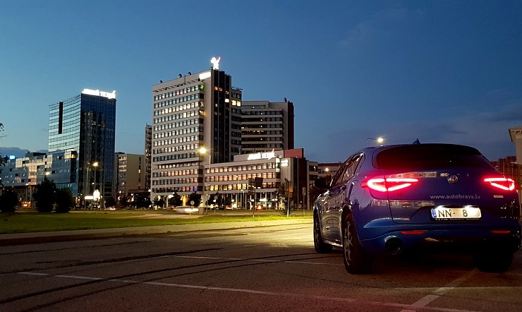 Travelnews.lv apceļo Latviju ar skaisto «Alfa Romeo Stelvio» 289256