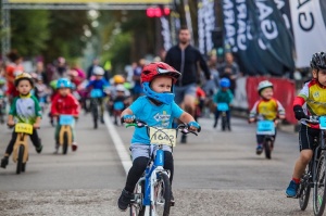 Dzintaros norisinājās jau desmitais Jūrmalas  velomaratons, kas kopā pulcējis vairāk nekā 1500 dalībnieku 5