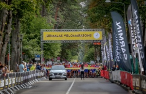 Dzintaros norisinājās jau desmitais Jūrmalas  velomaratons, kas kopā pulcējis vairāk nekā 1500 dalībnieku 44