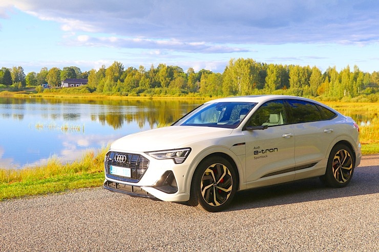 Travelnews.lv apceļo Latviju ar jauno un elektrisko «Audi e-tron Sportback» 290053