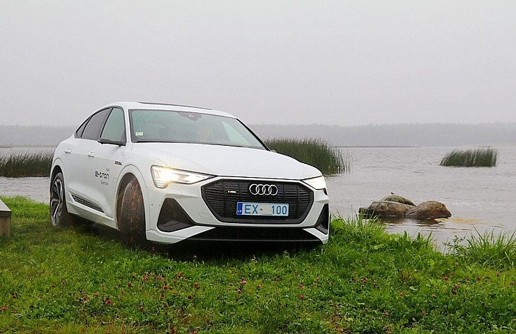 Travelnews.lv apceļo Latviju ar jauno un elektrisko «Audi e-tron Sportback» 290078