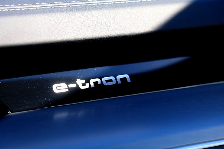 Travelnews.lv apceļo Latviju ar jauno un elektrisko «Audi e-tron Sportback» 290091