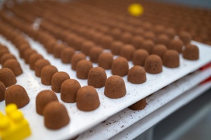Tūristi ekskursijās var uzzināt «Pobeda Confectionery» garšas noslēpumus 12