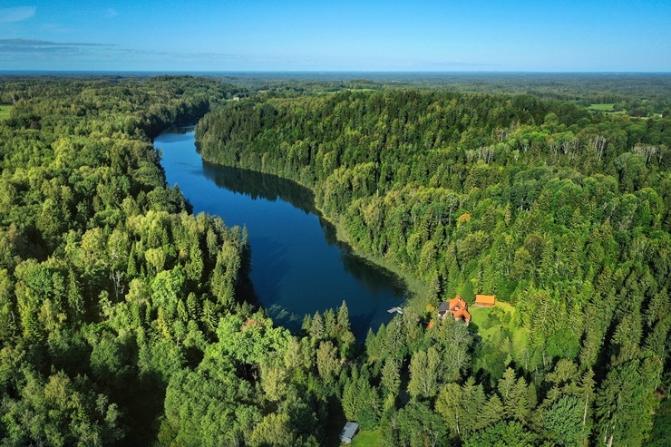 Alūksnes novadā var izbaudīt rudens šarmu un radošās iespējas 290406