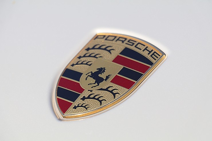 Travelnews.lv apceļo Rīgu ar jaudīgo un jauno «Porsche Cayenne GTS» 290944