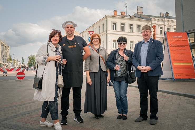Iepazīsti pirmo Street Food festivālu Daugavpilī, kas notika 12.09.2020. Foto: Andrejs Jemeļjanovs 291000