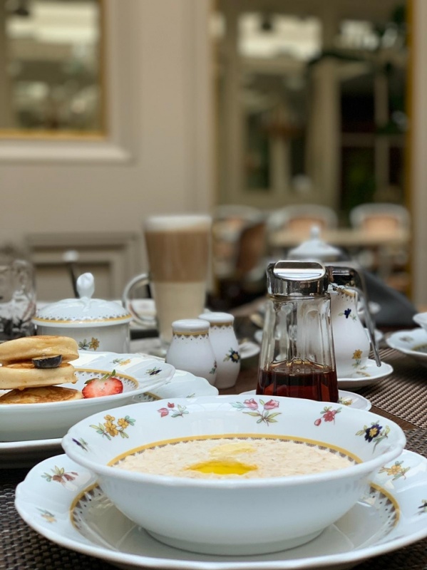 Šefpavārs Deniss Ivankovs piedāvā izcilas brokastis Vecrīgas viesnīcā «Grand Palace Hotel» 291200