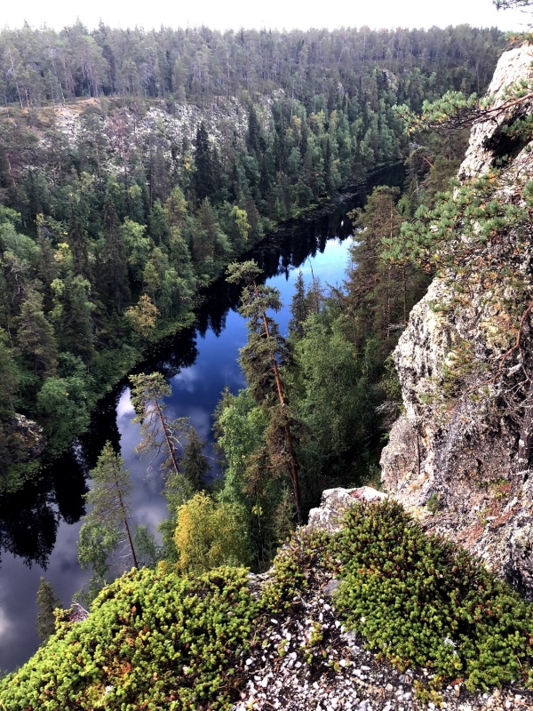 Lai arī Ristikallio klintis atrodas prom no pamata takas, liekie 12km  ir tā vērti 291240