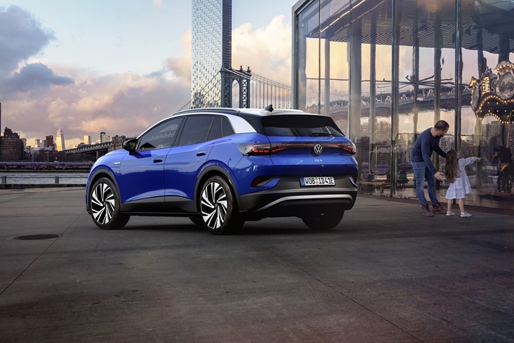 Volkswagen prezentē pirmo pilnīgi elektrisko apvidnieku – ID.4 291284