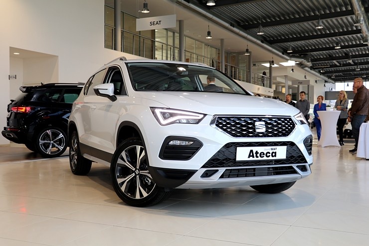 Autocentrs «Autobrava» prezentē jauno krosoveru «Seat Ateca» 292075