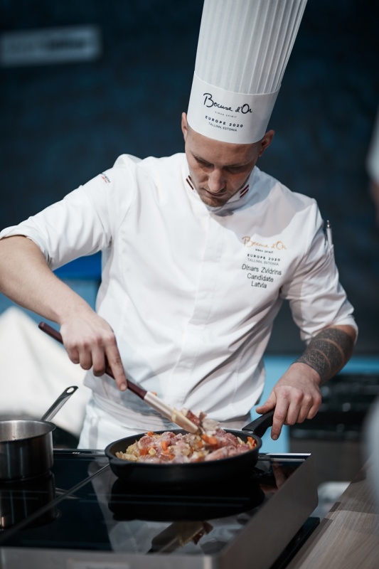 Latvijas pavāra Dināra Zvidriņa dalība Tallinas pavāru konkursā «Bocuse dor Europe 2020». Foto: bocusedor.com 292879