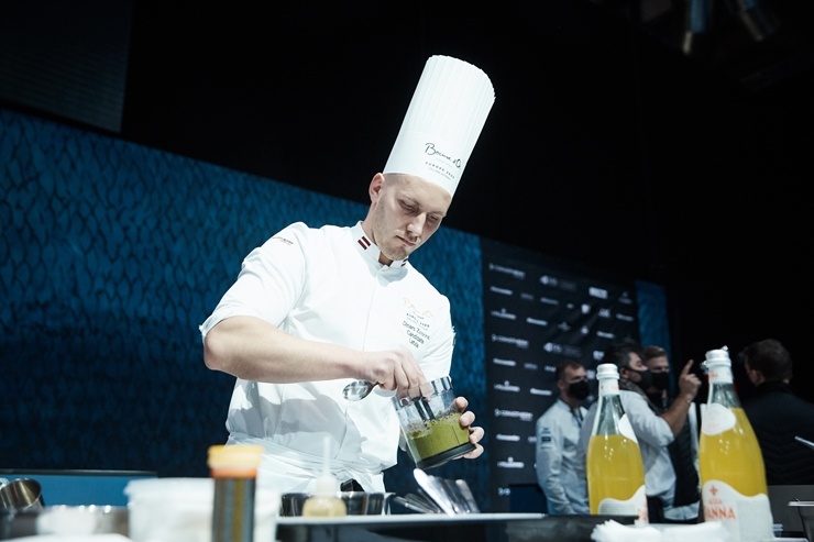 Latvijas pavāra Dināra Zvidriņa dalība Tallinas pavāru konkursā «Bocuse dor Europe 2020». Foto: bocusedor.com 292883