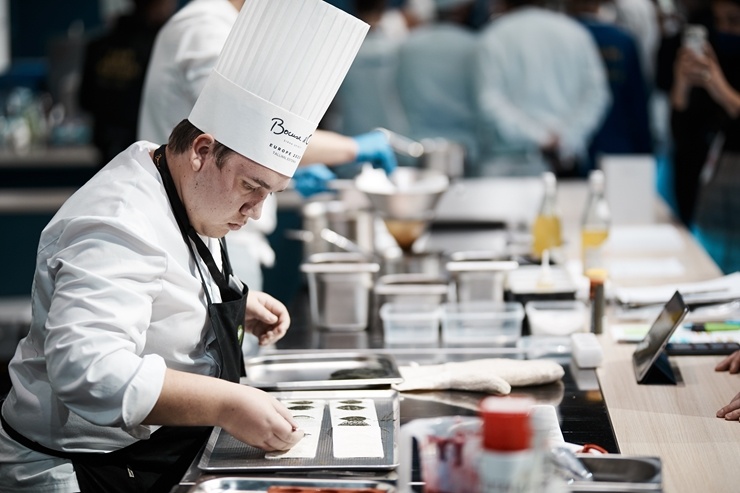 Latvijas pavāra Dināra Zvidriņa dalība Tallinas pavāru konkursā «Bocuse dor Europe 2020». Foto: bocusedor.com 292887