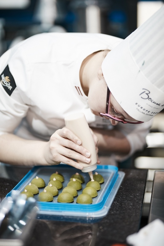 Latvijas pavāra Dināra Zvidriņa dalība Tallinas pavāru konkursā «Bocuse dor Europe 2020». Foto: bocusedor.com 292889