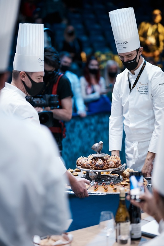 Latvijas pavāra Dināra Zvidriņa dalība Tallinas pavāru konkursā «Bocuse dor Europe 2020». Foto: bocusedor.com 292900