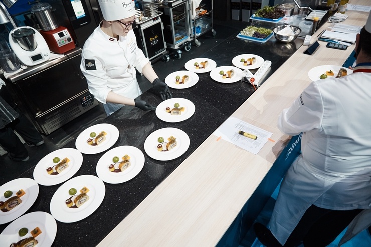 Latvijas pavāra Dināra Zvidriņa dalība Tallinas pavāru konkursā «Bocuse dor Europe 2020». Foto: bocusedor.com 292924