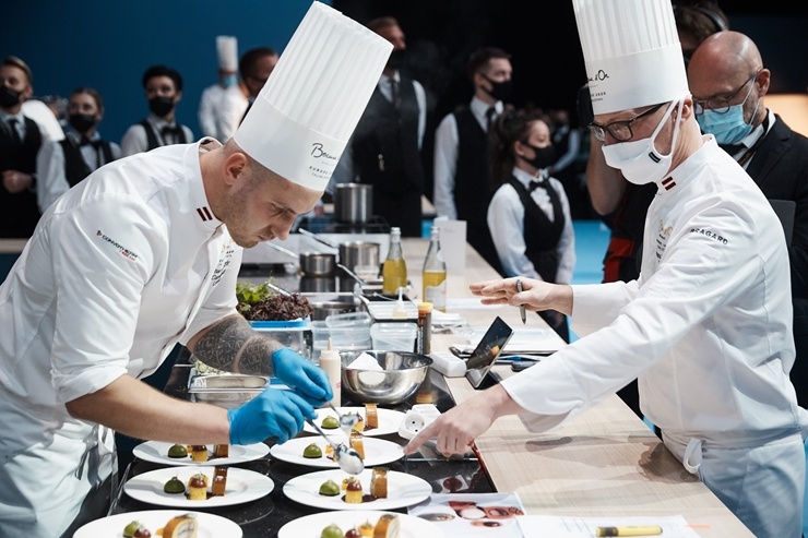 Latvijas pavāra Dināra Zvidriņa dalība Tallinas pavāru konkursā «Bocuse dor Europe 2020». Foto: bocusedor.com 292925