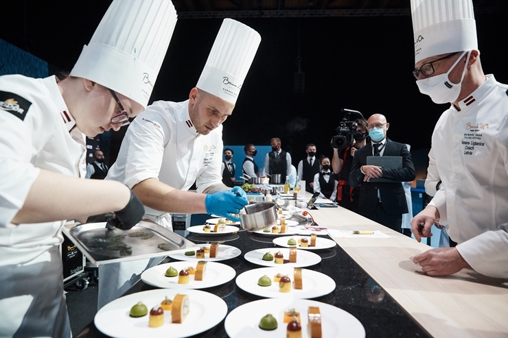 Latvijas pavāra Dināra Zvidriņa dalība Tallinas pavāru konkursā «Bocuse dor Europe 2020». Foto: bocusedor.com 292926