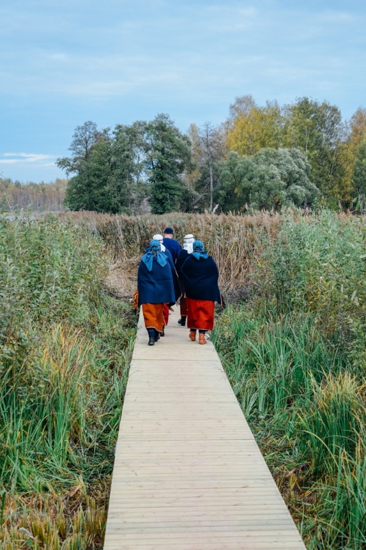 Viļakā svinīgi atklāj garāko pontonu tiltu Latvijā 293053