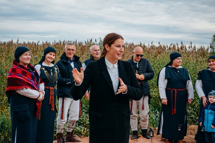 Viļakā svinīgi atklāj garāko pontonu tiltu Latvijā 293063