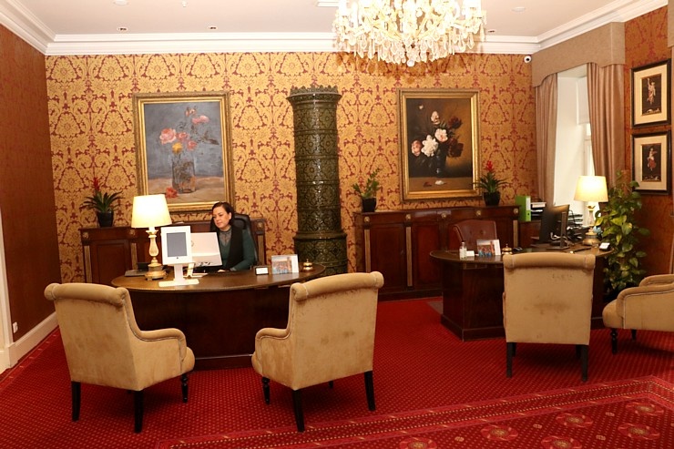 Travelnews.lv apciemo Vecrīgas viesnīcu «Grand Palace Hotel» un ietur vieglu maltīti pie šefpavāra Denisa Ivankova 293613