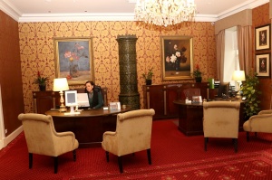 Travelnews.lv apciemo Vecrīgas viesnīcu «Grand Palace Hotel» un ietur vieglu maltīti pie šefpavāra Denisa Ivankova 4