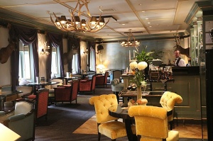 Travelnews.lv apciemo Vecrīgas viesnīcu «Grand Palace Hotel» un ietur vieglu maltīti pie šefpavāra Denisa Ivankova 5