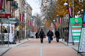 Skaistā Daugavpils ietērpjas valsts svētku krāsās 13